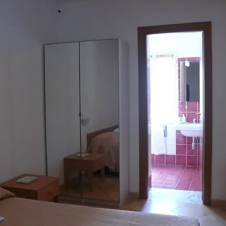 بيت ضيافة Arco Arte Sculpture Studio